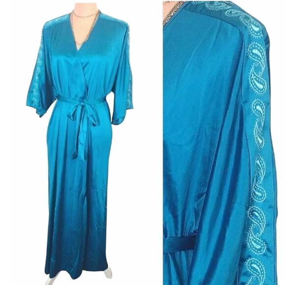 VTG 70s VF Teal Paisley Embroidered Wide Sleeve Long Nylon Robe Small - Picture 1 of 17